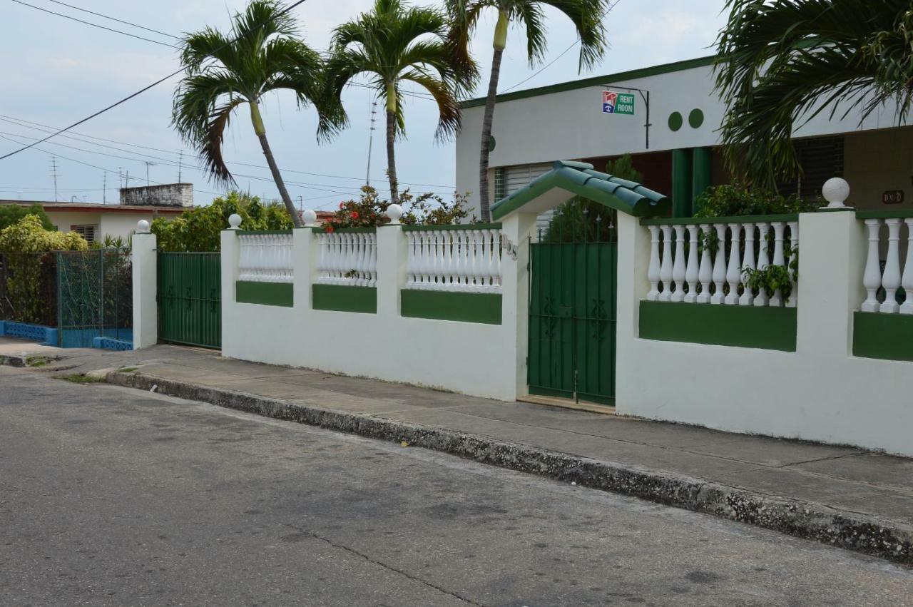 Casa Ileana Y Ray Hotel Santa Marta Exterior photo